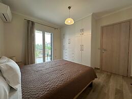 Michael Apartments - Private Parking