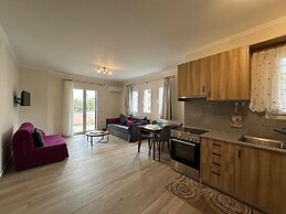 Michael Apartments - Private Parking