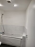 Impeccable 4-bed House in Leicester