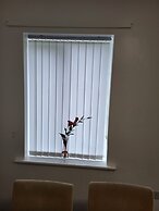 Impeccable 4-bed House in Leicester