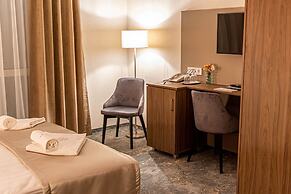 Crystal Hotel