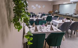 Crystal Hotel