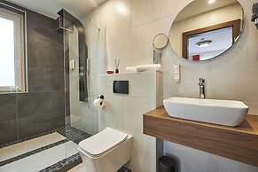 Crystal Hotel