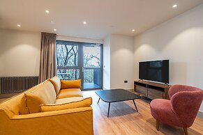 Smart North London Apartment