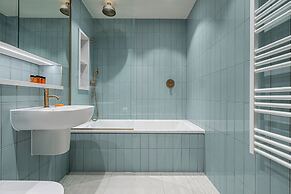 Spacious Flat in North London