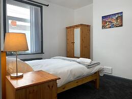 Stunning 5bed House in Birmingham Contractors Also