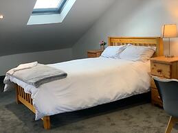 Stunning 5bed House in Birmingham Contractors Also