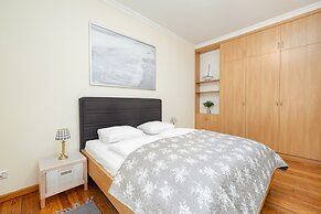 Apartment on Sienkiewicza St. by Renters