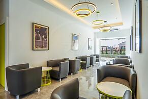 Hotel Le Roi Dehradun