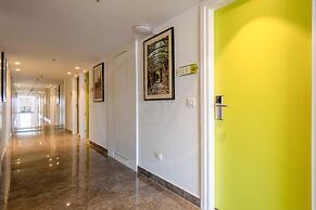 Hotel Le Roi Dehradun