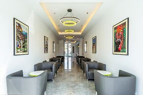 Hotel Le Roi Dehradun