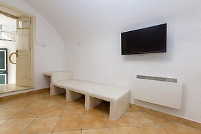 Campiello Apartments