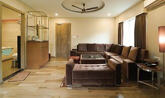 Club Nirvana Boutique Resort Pure-Veg