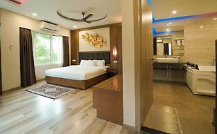 Club Nirvana Boutique Resort Pure-Veg