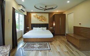 Club Nirvana Boutique Resort Pure-Veg