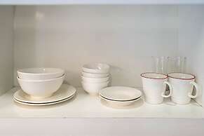 WE HOME Ton That Tung