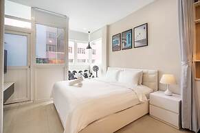 WE HOME Ton That Tung