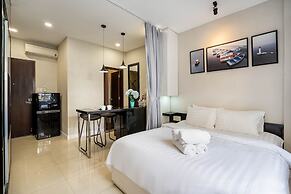 WE HOME Ton That Tung