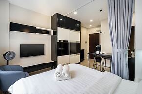 WE HOME Ton That Tung