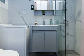 Modern Cozy 1 Bd Piraeus Perfection Apt