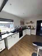 Lovely 2-bed Apartment in the Very Centre of March