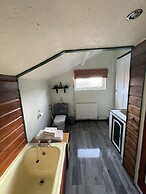 March-2bed Apt - Family Friendly - Pet Friendly