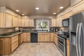 Riverside Cabin 5 Bedroom Home by RedAwning