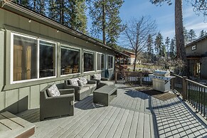 Riverside Cabin 5 Bedroom Home by RedAwning