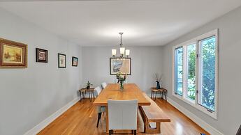 Eugene - Close To Everything 3 Bedroom Home by RedAwning