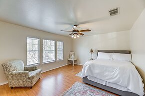 Austin Home w/ Deck - 9 Mi to Zilker Park!