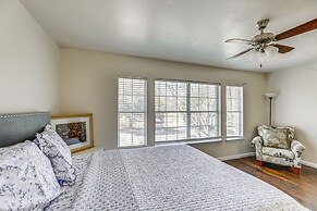 Austin Home w/ Deck - 9 Mi to Zilker Park!
