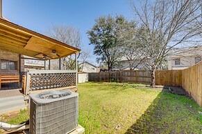 Austin Home w/ Deck - 9 Mi to Zilker Park!