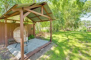 Seguin Riverfront Retreat: Fishing Dock + Kayaks!