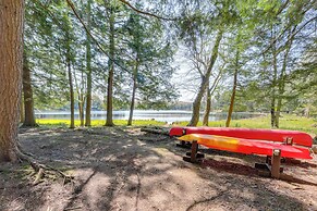 Hot Tub & Dock: Waterfront Cabin in Old Forge!