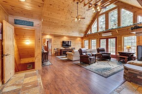 Hot Tub & Dock: Waterfront Cabin in Old Forge!