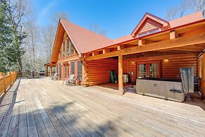 Waterfront Cabin w/ Deck & Pool in Old Forge!