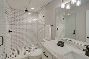 Downtown Hot Springs Condo - Walk to Restaurants!