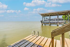 Lakefront Livingston Retreat w/ Dock & Fire Pit!
