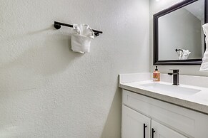 Bright Tempe Home w/ Fenced Backyard!