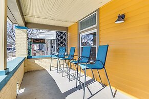 Retro-inspired Indy Home: Walk to Fountain Square!