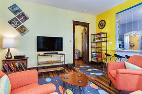 Retro-inspired Indy Home: Walk to Fountain Square!