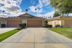 Palm Desert Condo w/ Patio & Golf Course Views