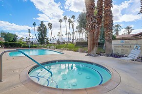 Palm Desert Condo w/ Patio & Golf Course Views