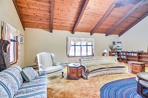 Bellingham Retreat w/ Fire Pit + Lake Access!