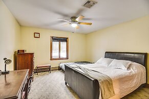 Bellingham Retreat w/ Fire Pit + Lake Access!