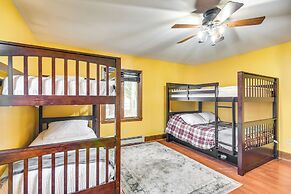 Bellingham Retreat w/ Fire Pit + Lake Access!
