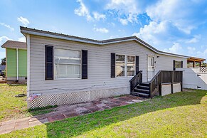 Pensacola Home w/ Private Dock - 7 Mi to Beaches