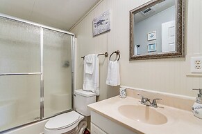 Pensacola Home w/ Private Dock - 7 Mi to Beaches