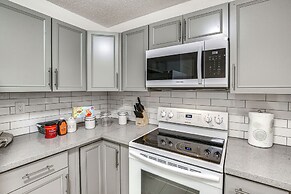 15 Mi to Beach: Modern Coral Springs Home