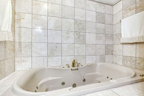 15 Mi to Beach: Modern Coral Springs Home